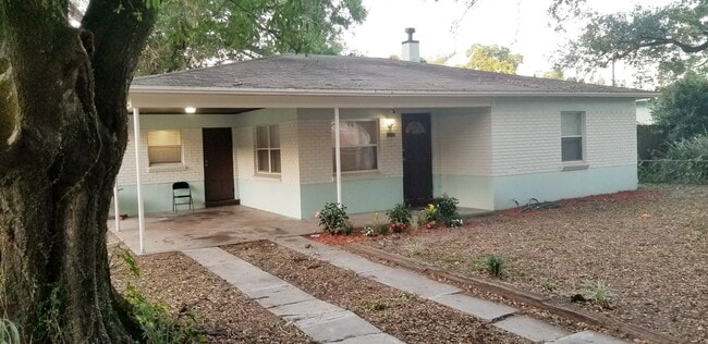 Building Photo - 1518 E Ellicott St