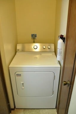 Building Photo - 6785 Lotus St