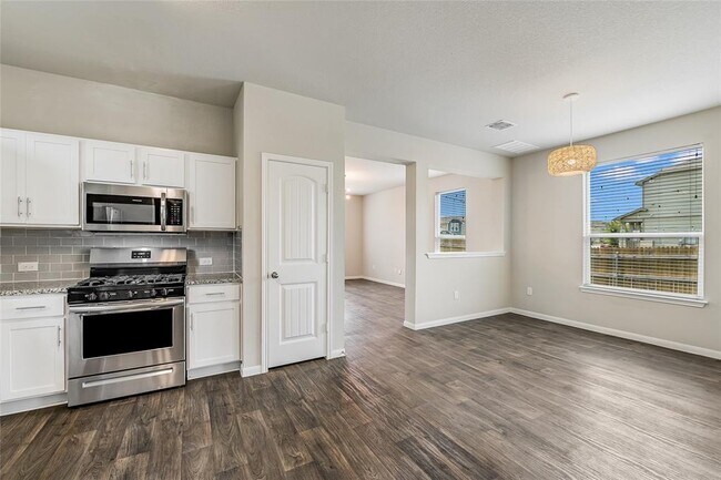 Building Photo - 2200 Arborside Dr