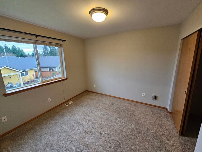 Building Photo - Beautifully Maintained 4-Bed, 2.5-Bath Monroe Home