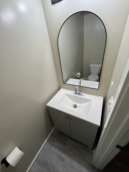 Building Photo - 4211 S 1300 E