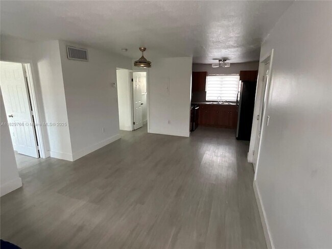 Building Photo - 2775 W 62nd St
