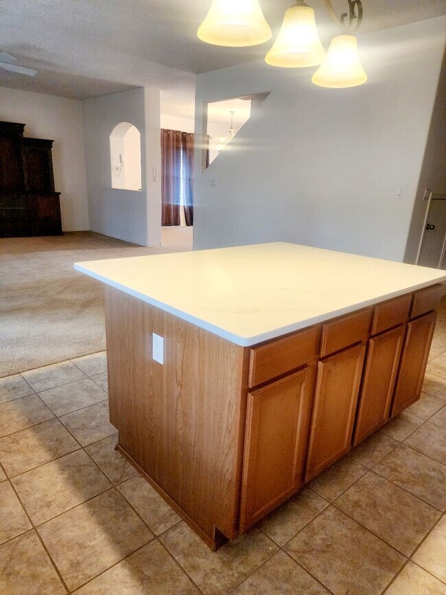 Building Photo - Spacious 4-Bedroom Home with Loft in Charm...