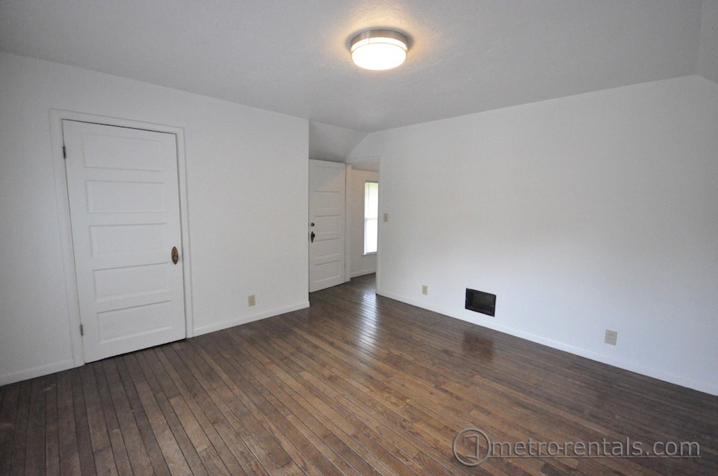 bedroom 1 - 2179 Summit St