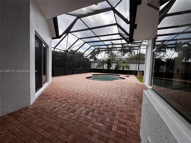 Building Photo - 18520 SW 39th Ct