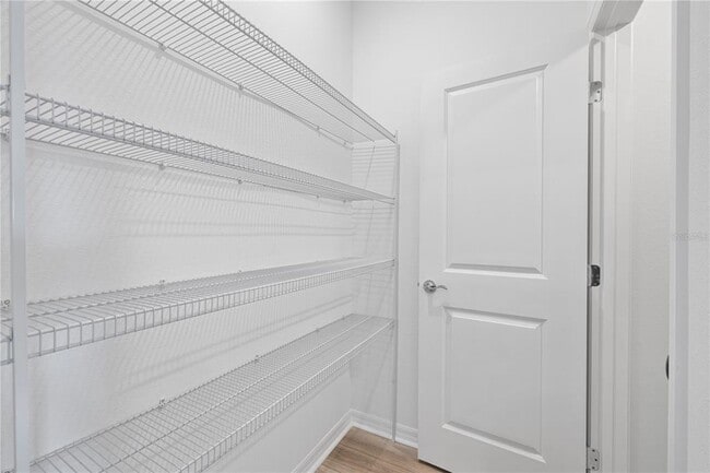 Building Photo - 4577 ORCHARD VIEW Aly