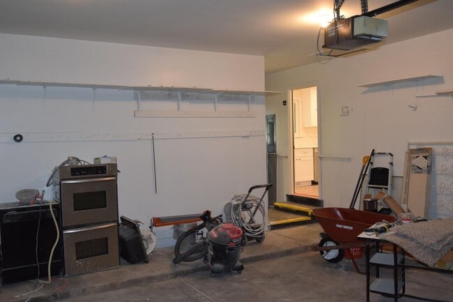 Building Photo - 95 W 600 N