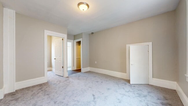 Building Photo - 3224 Walton Ave