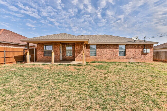 Building Photo - Cute 3 bedroom 2 bath in Frenship School District