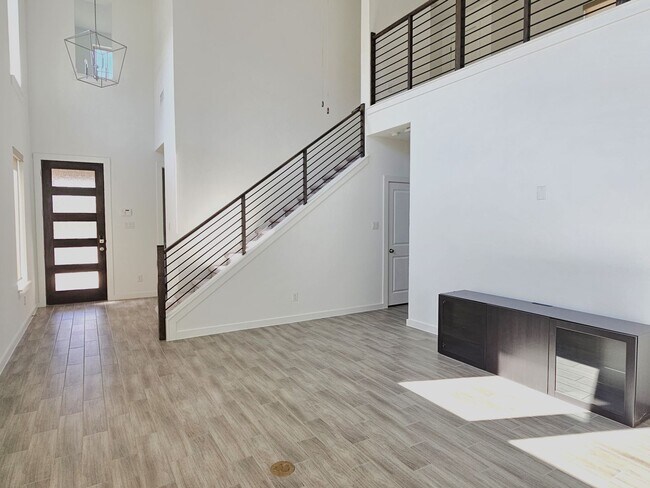 Building Photo - Gorgeous Wolf Ranch 4 Bed /  3 Bath Home!