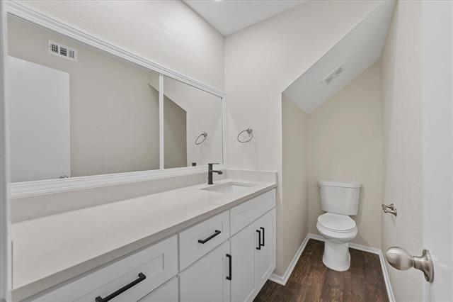 Building Photo - 4007 Ridgebrook Dr