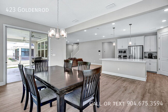 Building Photo - 423 Goldenrod-