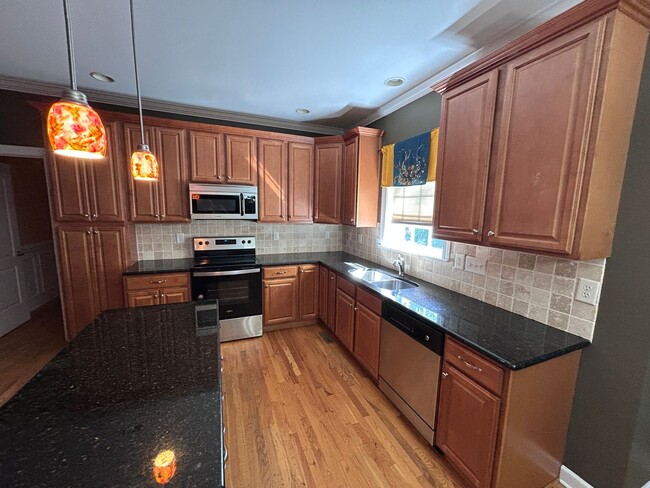 Building Photo - PFAFFTOWN, NC! Lochurst neighborhood. Reagan HS! 5 bedroom, 4.5 bathrooms, over 5k sq ft