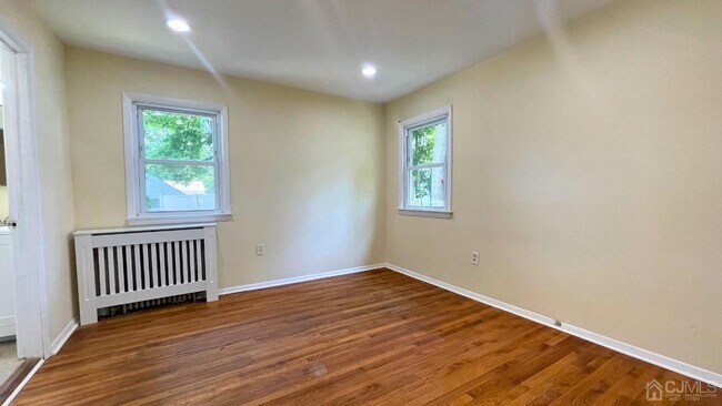 Building Photo - 408 Ryders Ln