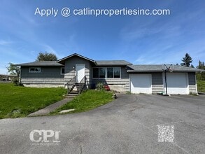 Building Photo - 3400 Columbia Heights Rd