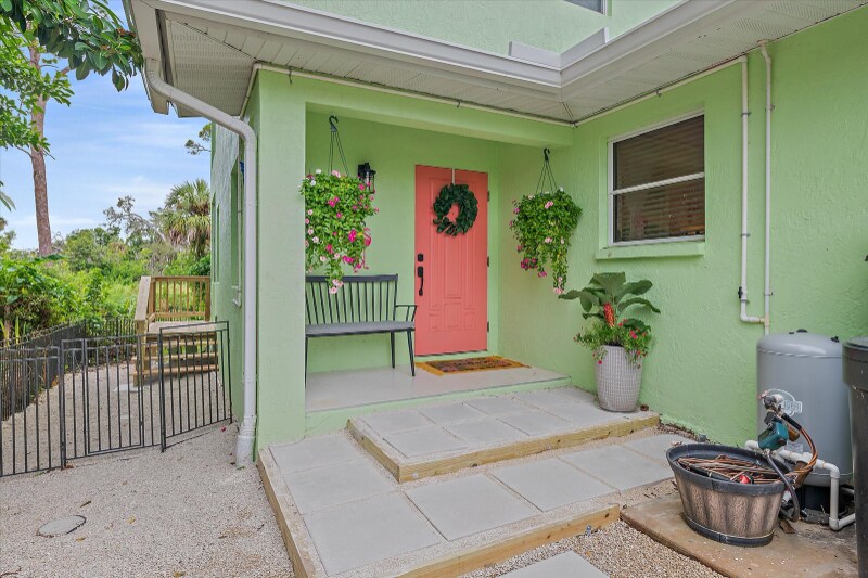 Building Photo - 3636 Roslyn Rd