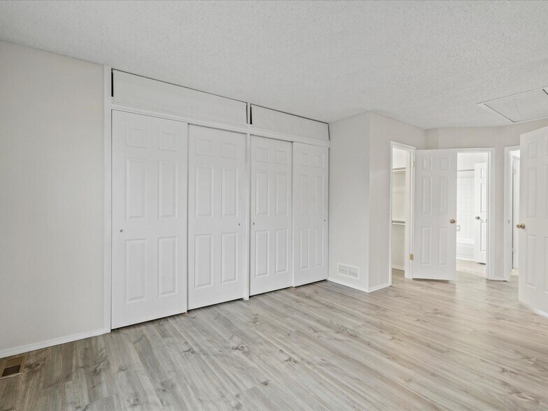 Building Photo - 2909 W 81st Ave