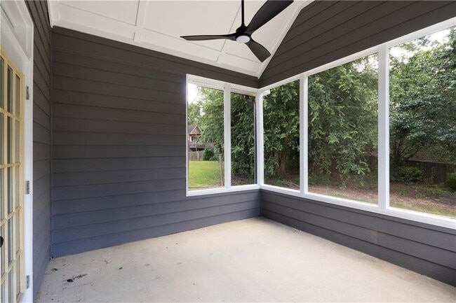 Building Photo - 65 Riverwood View