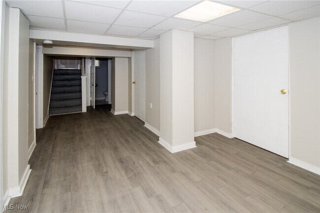 Building Photo - 11015 Wade Park Ave