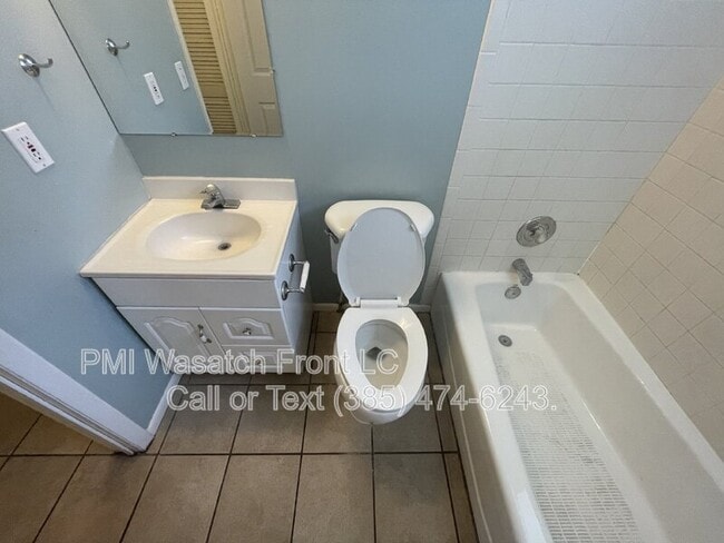 Building Photo - 9140 Judd Ln