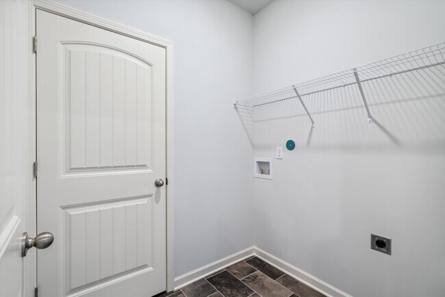 Building Photo - 85 Kipling Dr