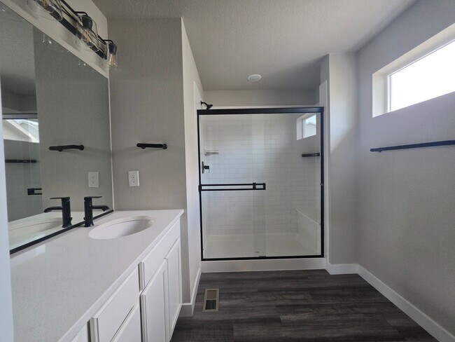 Building Photo - 10429 Luneth Dr