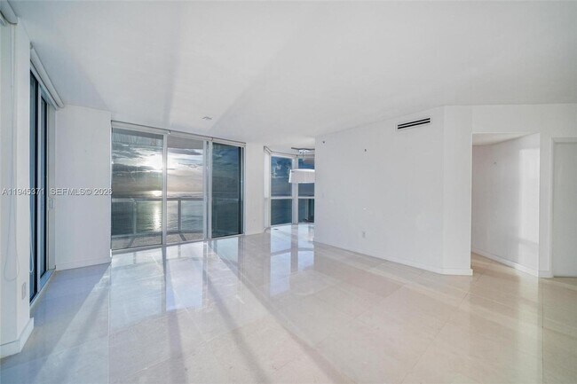 Building Photo - 6365 Collins Ave