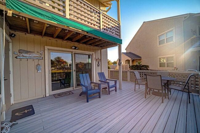 Building Photo - 1902 Bayhouse Dr