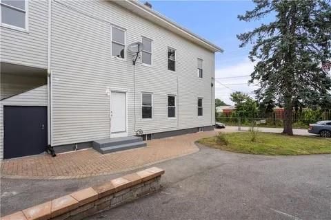 Building Photo - 132 Railroad St