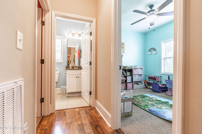 Building Photo - 55 Bridle Path Cir