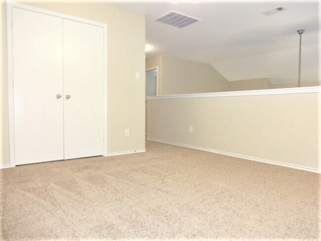 Building Photo - 20415 Shiloh Mist Ln