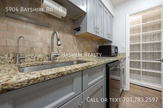 Building Photo - 5904 Bayshire Rd