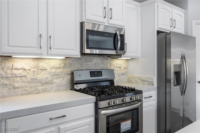 Building Photo - 2231 Desert Prairie St