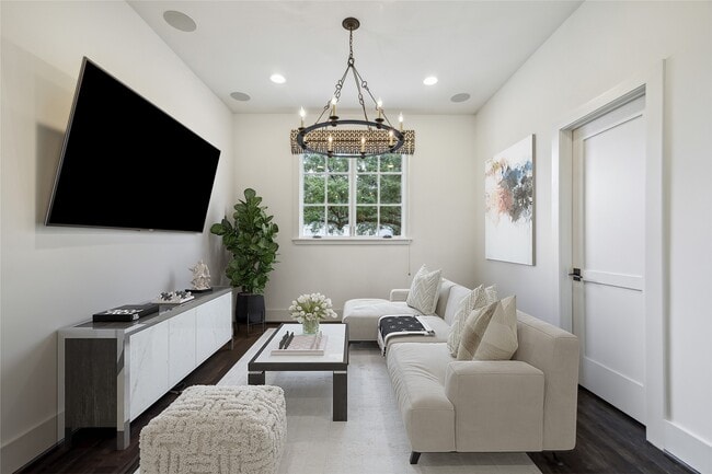 Building Photo - 3214 Westheimer Rd