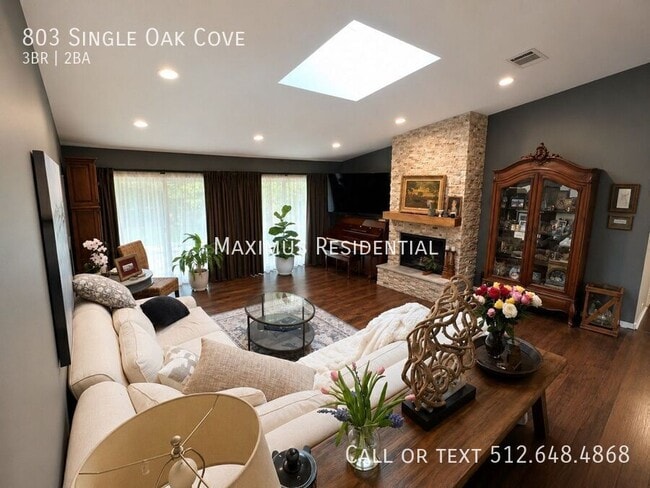 Building Photo - 803 Single Oak Cove