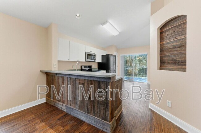 Building Photo - 15016 Deer Meadow Dr