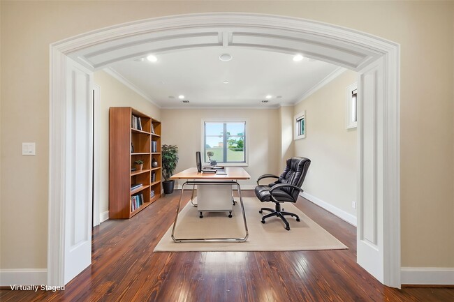 Building Photo - 5339 Tilbury Dr