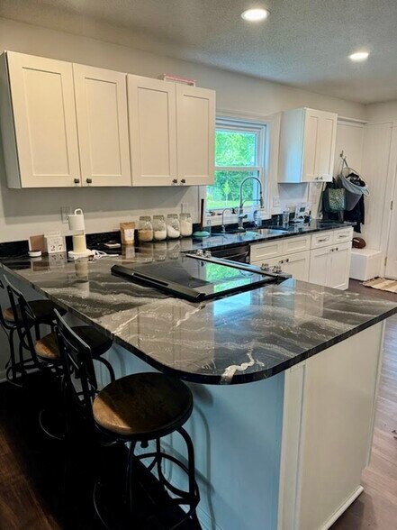 Granite countertops - 353 E Main St