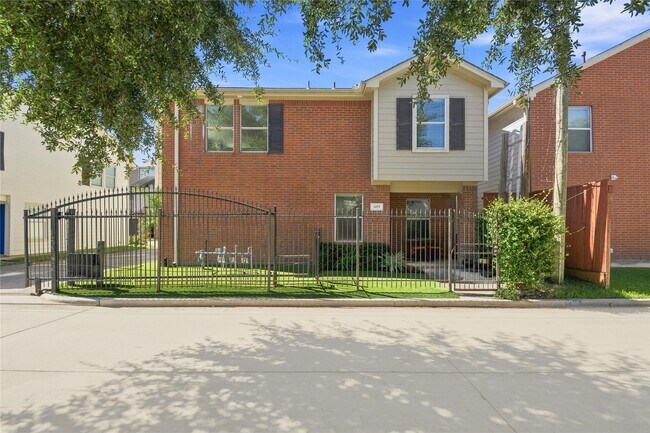 Building Photo - 1421 Ruthven St