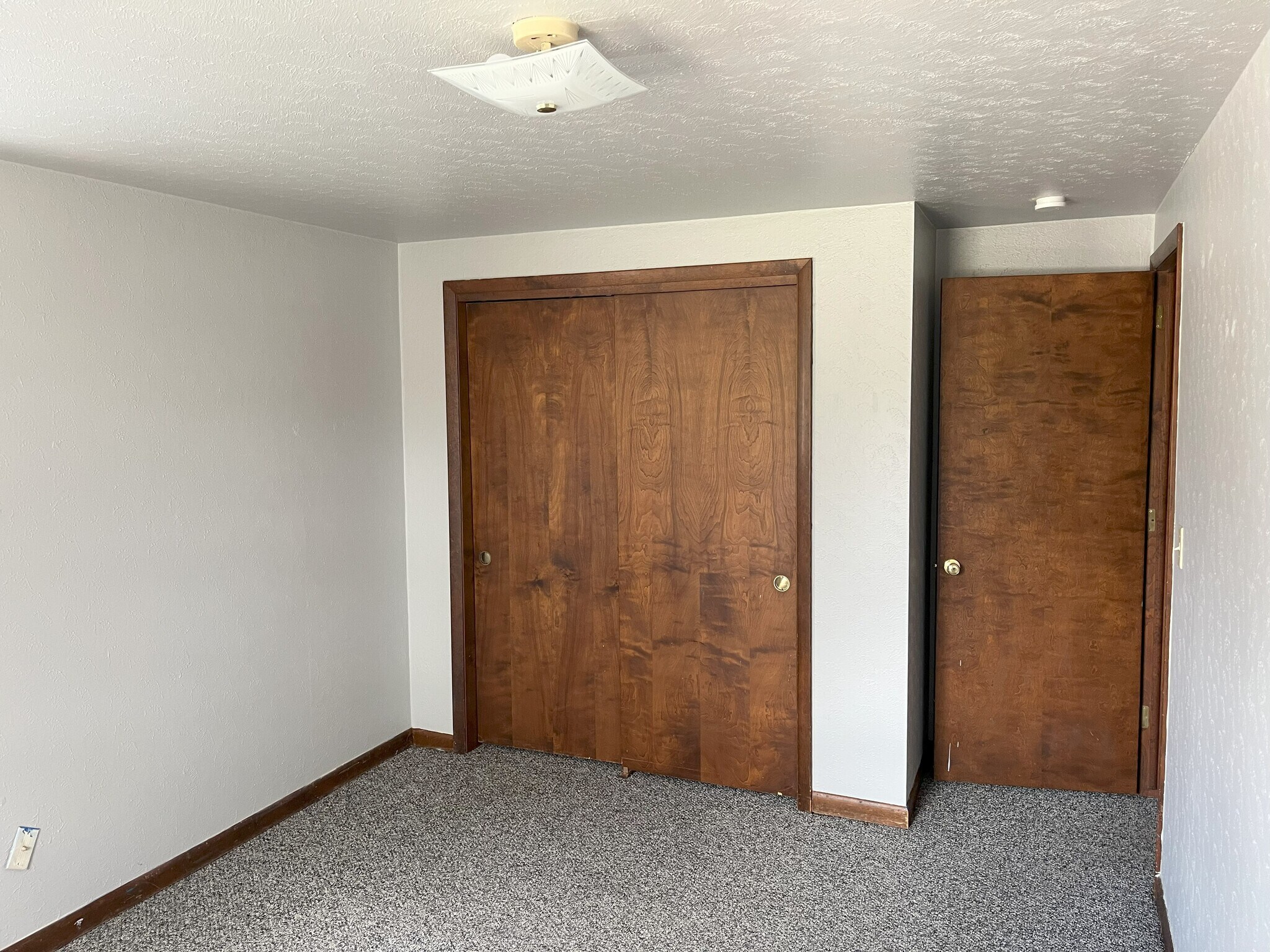 Building Photo - 3632 Glenbrooke Ln