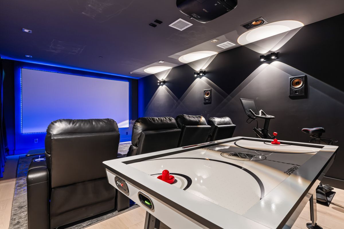 Building Photo - 5170 Medina Rd