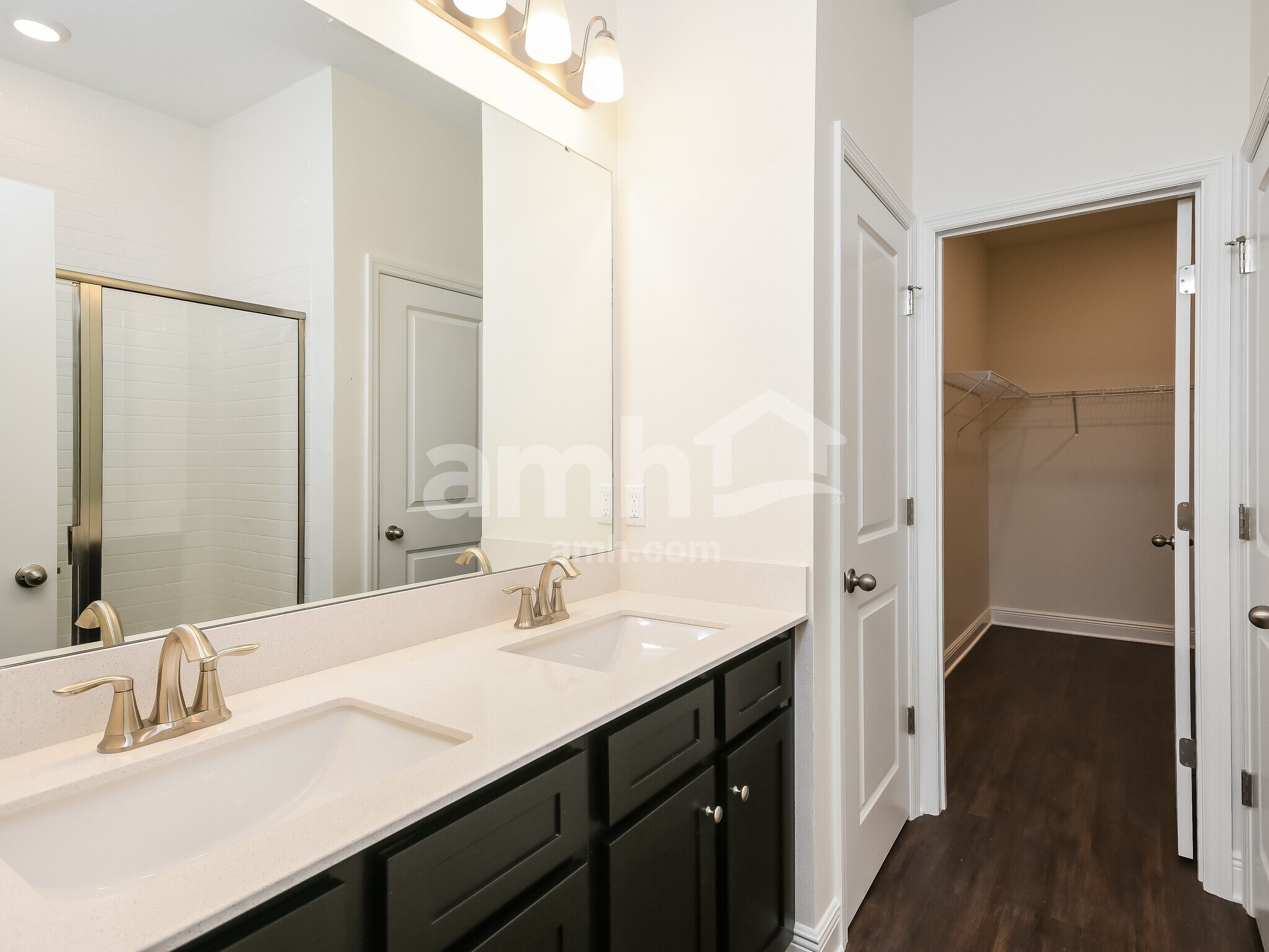 Building Photo - 965 Heavenly Dr