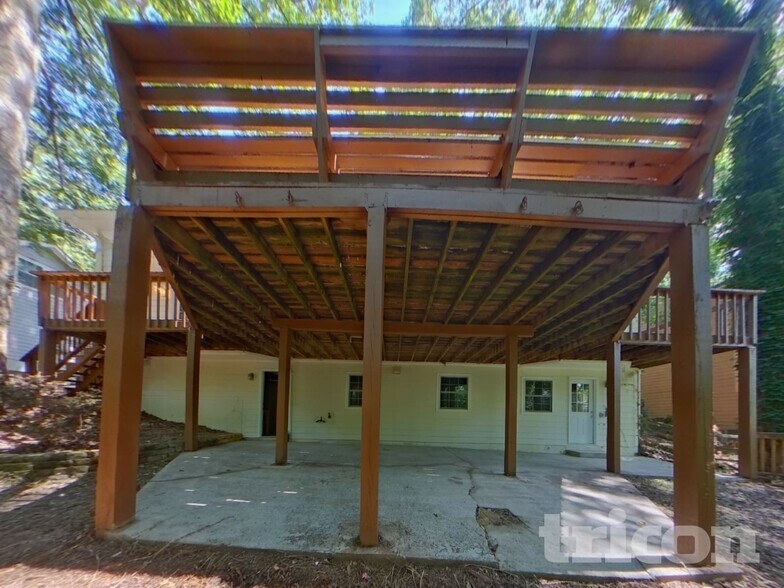 Building Photo - 325 Ridge Ct