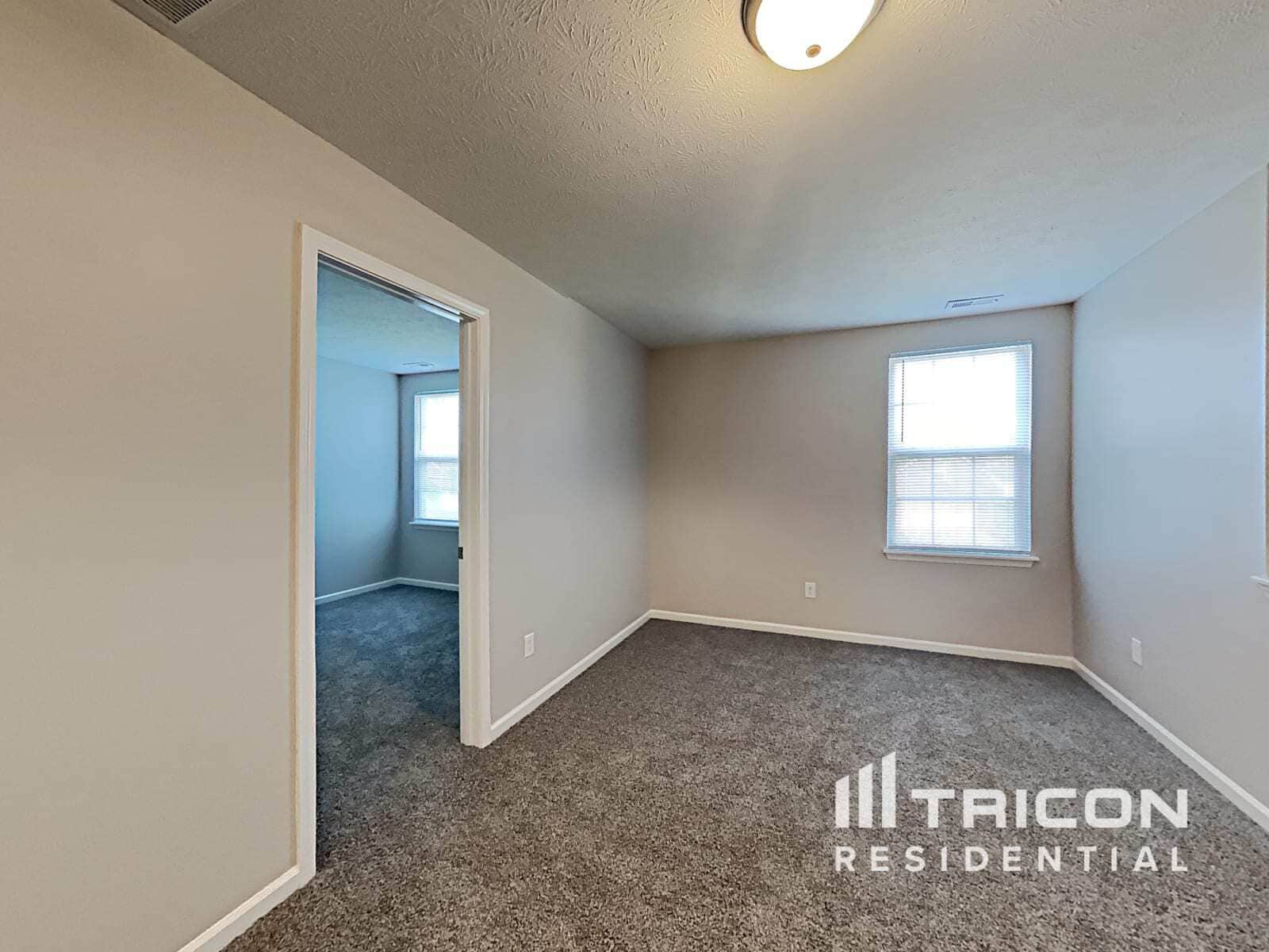 Building Photo - 722 Bluff Creek Dr