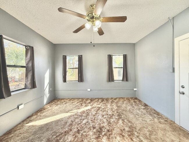 Building Photo - 1828 20th Ave S