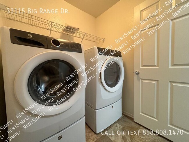 Building Photo - 33115 Big Range Dr