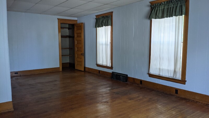 Building Photo - 307 Lincoln St