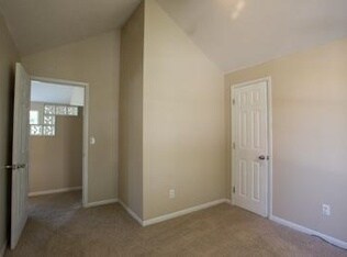 Building Photo - Charming 3 Bedroom 2 Bath Ranch in Willard Schools-