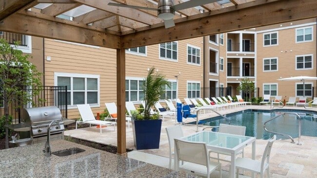 Building Photo - 10362 Old Olive Street Rd