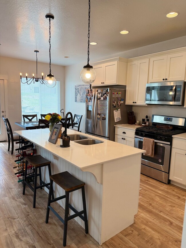 Building Photo - 14518 Juniper Shade Dr